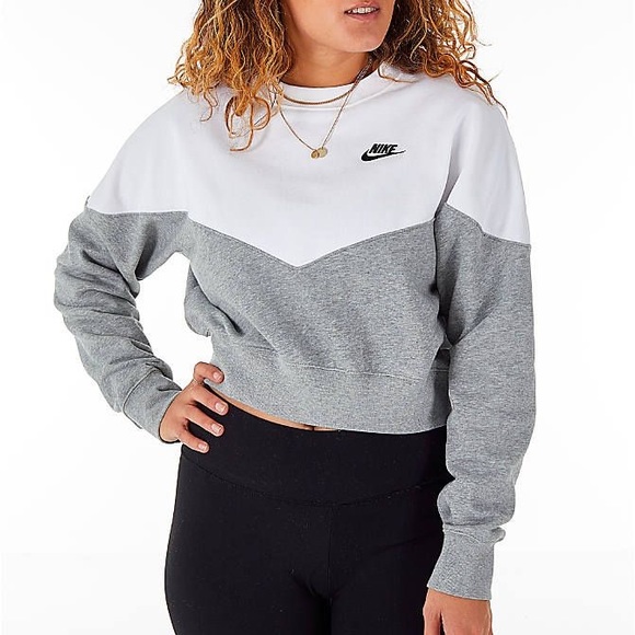womens nike crop sweatshirt